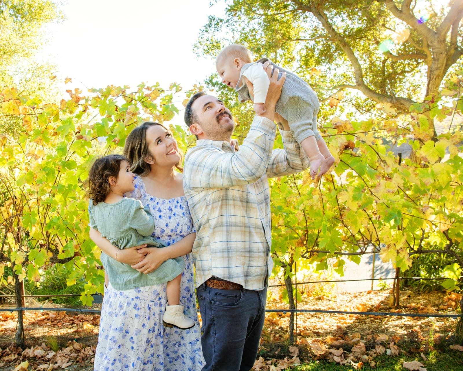 Family portrait session in Nipomo, California by Amy Marlan Photography