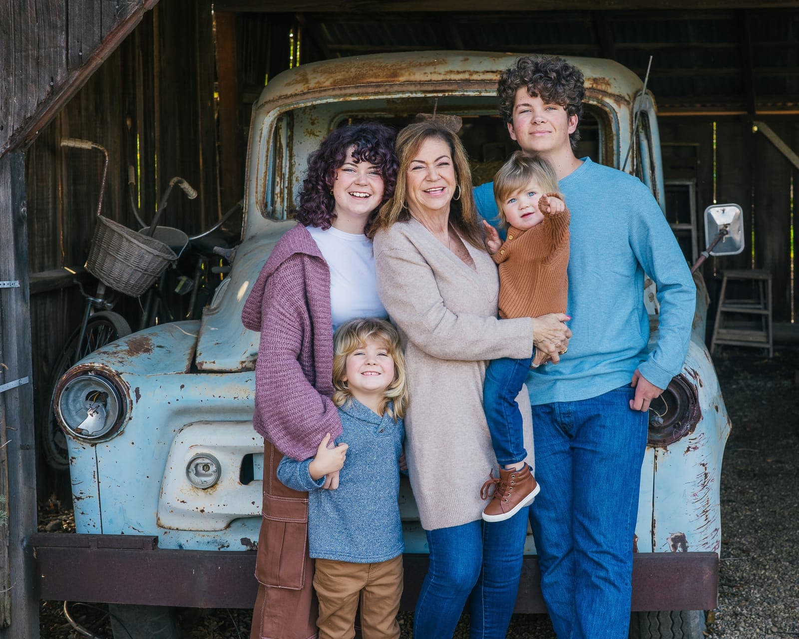 Family portrait session in Nipomo, California by Amy Marlan Photography