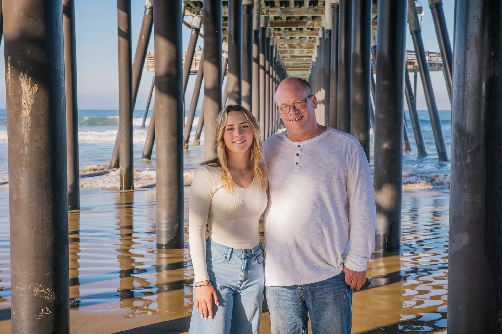 Family portrait session in Avila Beach, California by Amy Marlan Photography